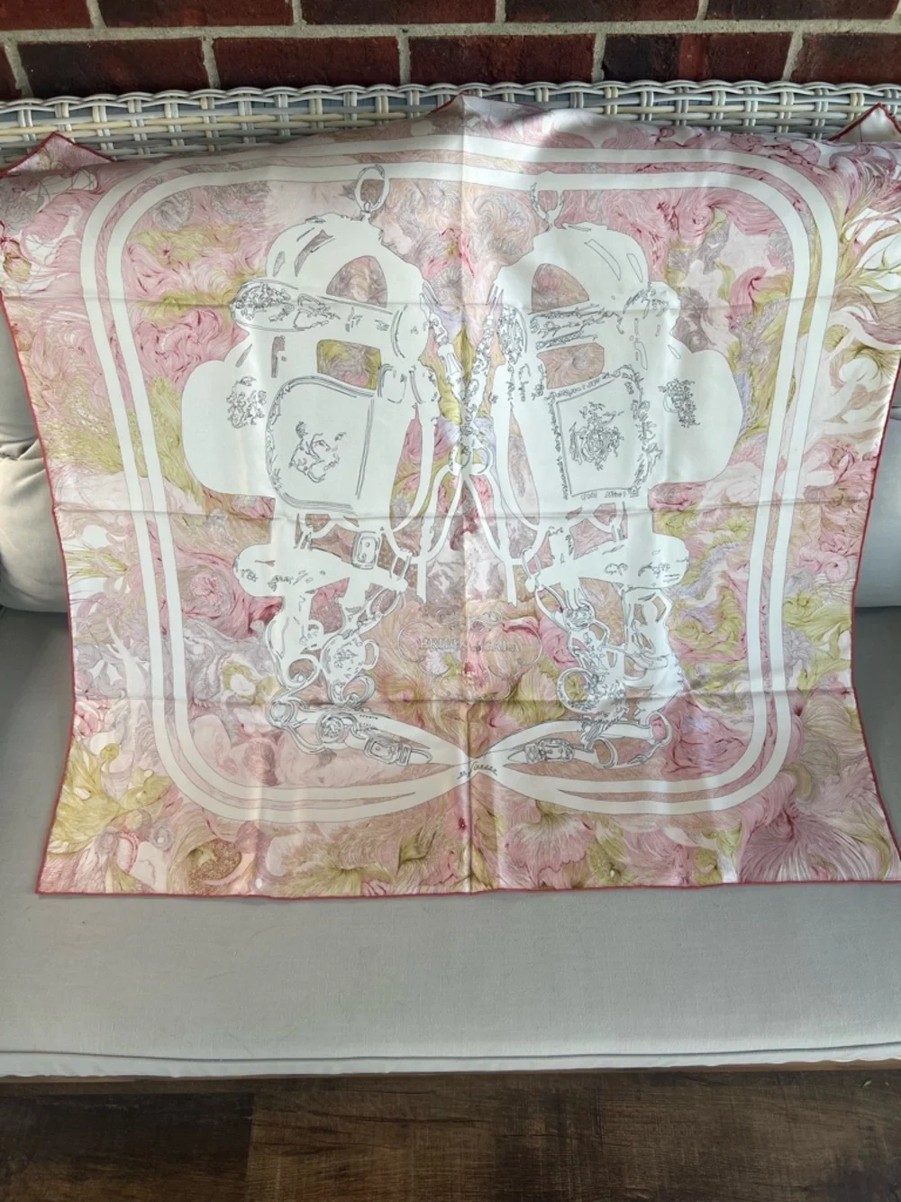 Carolina Lemke Brides de Gala Silk Scarf Pink Gold Equestrian 35x35 NIB